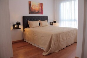 1 bedroom, iron/ironing board, WiFi, bed sheets - Beautiful & brand new studio in Recoleta! (Recoleta)