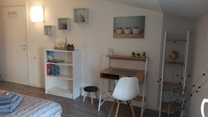 1 soverom, strykejern/-brett og sengetøy
