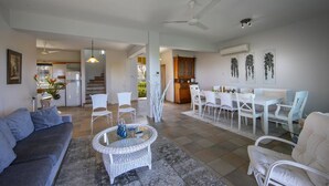 Villa, 4 Schlafzimmer, Meerblick, Strandnähe | Wohnbereich