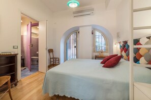 1 habitación, tabla de planchar con plancha, wifi y ropa de cama