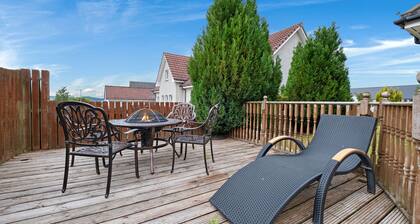 Taigh d'Luxe - Classic elegance meets modern chic in stunning spacious villa