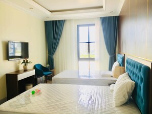 デスク、防音設備、WiFi (無料)