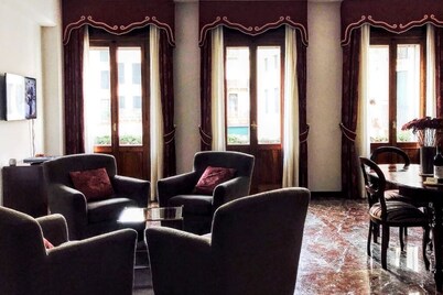 A fancy holistay in old town