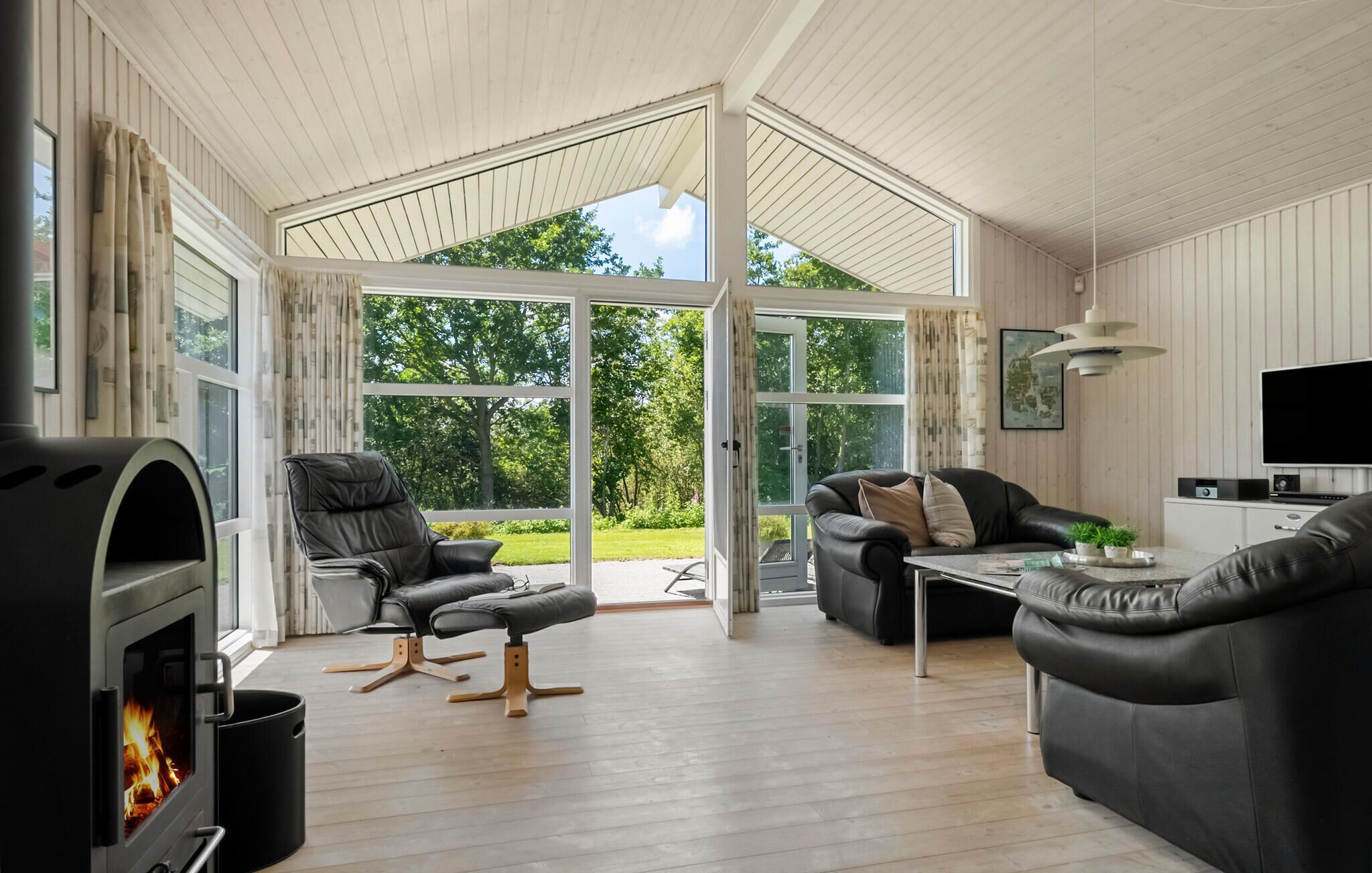 Tv, pejs, stereoanlæg