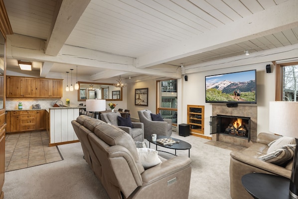 TV, fireplace