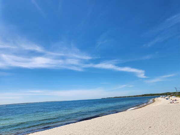 Liegestühle, Strandtücher