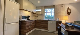 House with 1100 sqm omschlossen plot