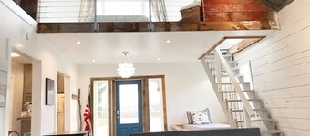 Near Culver Academies - Lake Maxinkuckee - Notre Dame & South Bend!