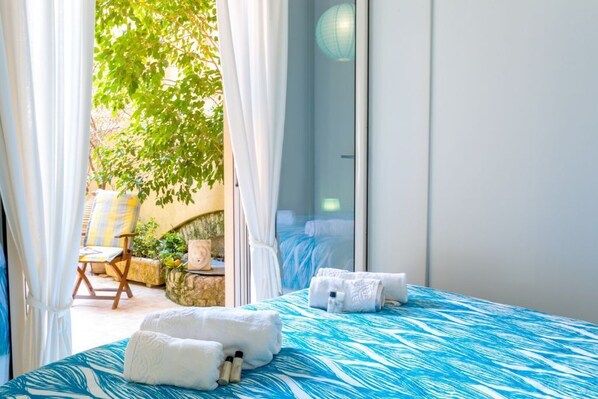 1 camera, ferro/asse da stiro, Wi-Fi, lenzuola