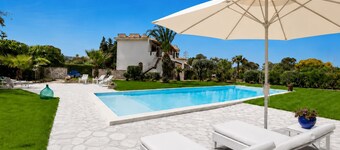 1 - House by the sea with pool near Cefalù