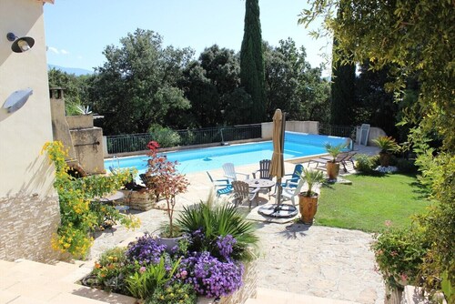 Villa 8 pers piscine chauffée (12x6) volet roulant