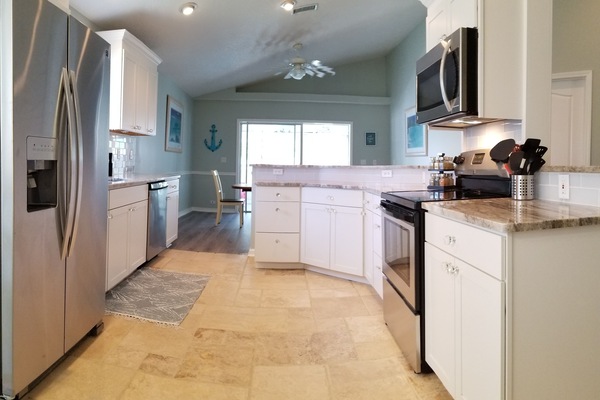 Frigorífic, microones, forn i placa de cuina