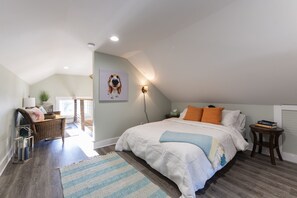 6 bedrooms, iron/ironing board, free WiFi, bed sheets