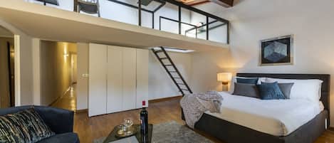 3 bedrooms, iron/ironing board, WiFi