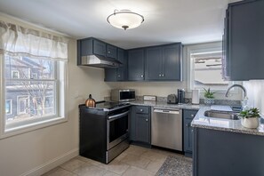 Stovetop, dishwasher