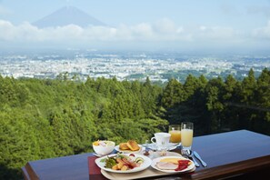 Daily full breakfast for a fee - Rembrandt Premium Fuji Gotemba (Gotemba)