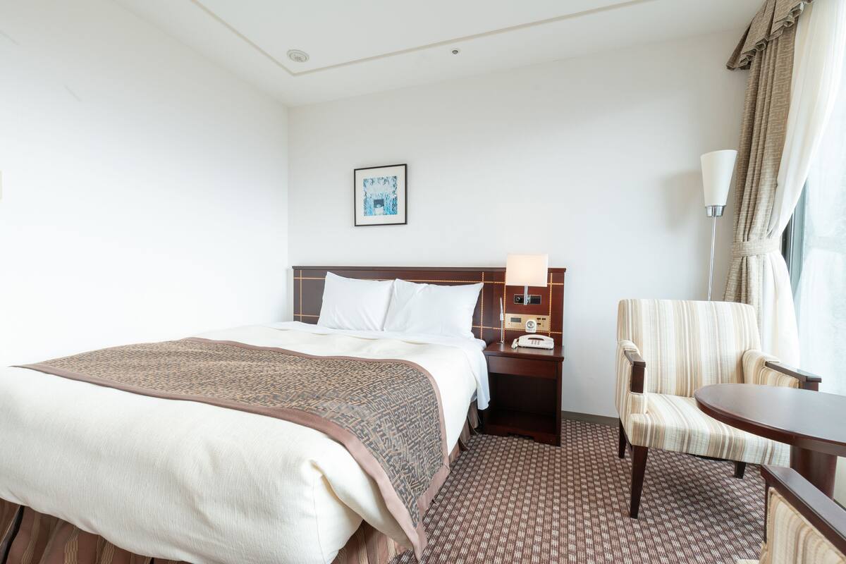 [Non-Smoking] Western Style Double Room (Mt. Fuji View) | Desk, WiFi (free), bed sheets