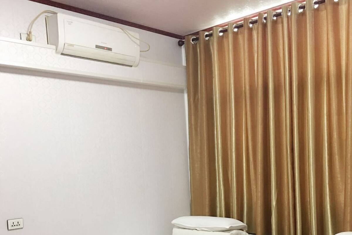 高級雙床房 | 遮光窗簾/窗簾、免費 Wi-Fi、床單