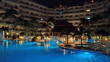 Piscine extérieure, piscine chauffée