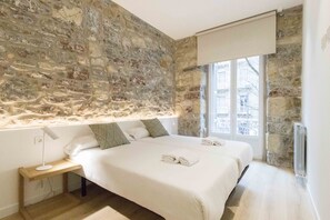 3 chambres, fer et planche Ă repasser, Wi-Fi gratuit, draps fournis