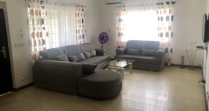 Geräumige Villa mit Garten