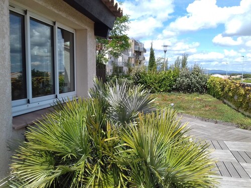 Villa avec terrasse,jardin arboré à Carcassonne avec 3 chambres pour 6 personnes