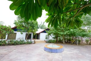 Fountain - Vraksh by Aranyak (Kurai)