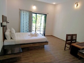 Luxury Double Room | 1 bedroom, individually furnished, blackout curtains, soundproofing - Vraksh by Aranyak (Kurai)