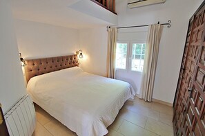 4 bedrooms, WiFi, bed sheets