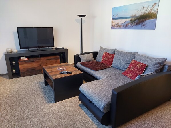 TV, ping pong, books