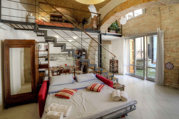 1 Schlafzimmer, Bügeleisen/Bügelbrett, Reisekinderbett, kostenloses WLAN