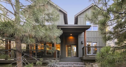 Big Canyon - Tyylikäs ja tilava, 3 Master King -sviittiä! Yhteisön uima-allas (kausiluonteinen) ja poreallas