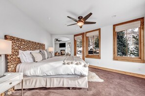 6 Schlafzimmer, Schreibtisch, Bügeleisen/Bügelbrett, WLAN