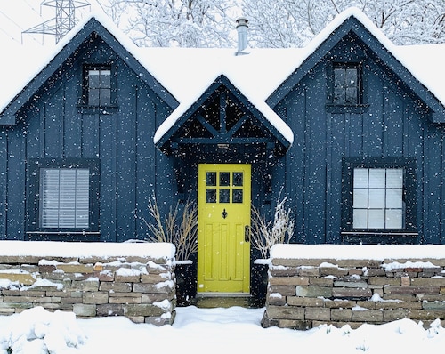 Charming Carriage House in Niagara's Wine Country
