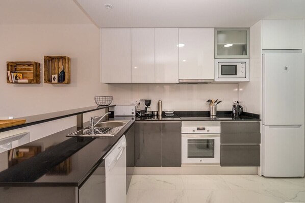 Fridge, microwave, oven, stovetop