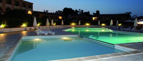 Piscine extérieure