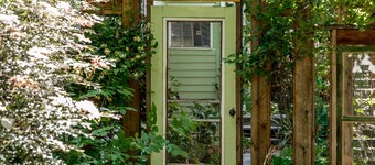 Historic Charming Bungalow in the Heart of Old Town