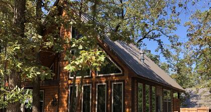 2019 Rowdy Bear - Lujo / Bañera de hidromasaje / Mesa de billar / Loft