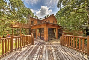 Terrace/patio - Log Cabin Sanctuary in Inverness w/ Furnished Deck (Inverness)