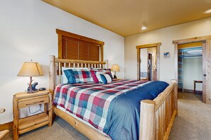 4 bedrooms, Internet, bed sheets