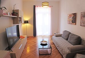 Smart TV, stereo - Orchidea Apartment Split in the center (Split)