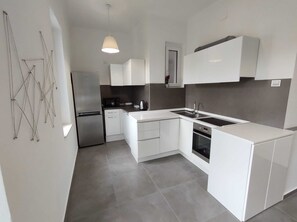 Fridge, microwave, oven, stovetop - Orchidea Apartment Split in the center (Split)