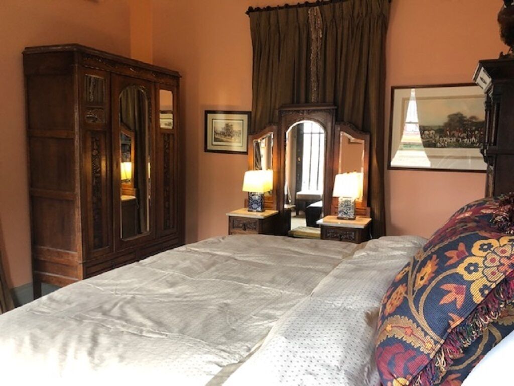 1 Schlafzimmer, Schreibtisch, Bügeleisen/Bügelbrett, kostenloses WLAN