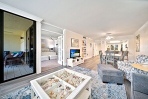 Interior - Sanibel Island Beach View (Sanibel)