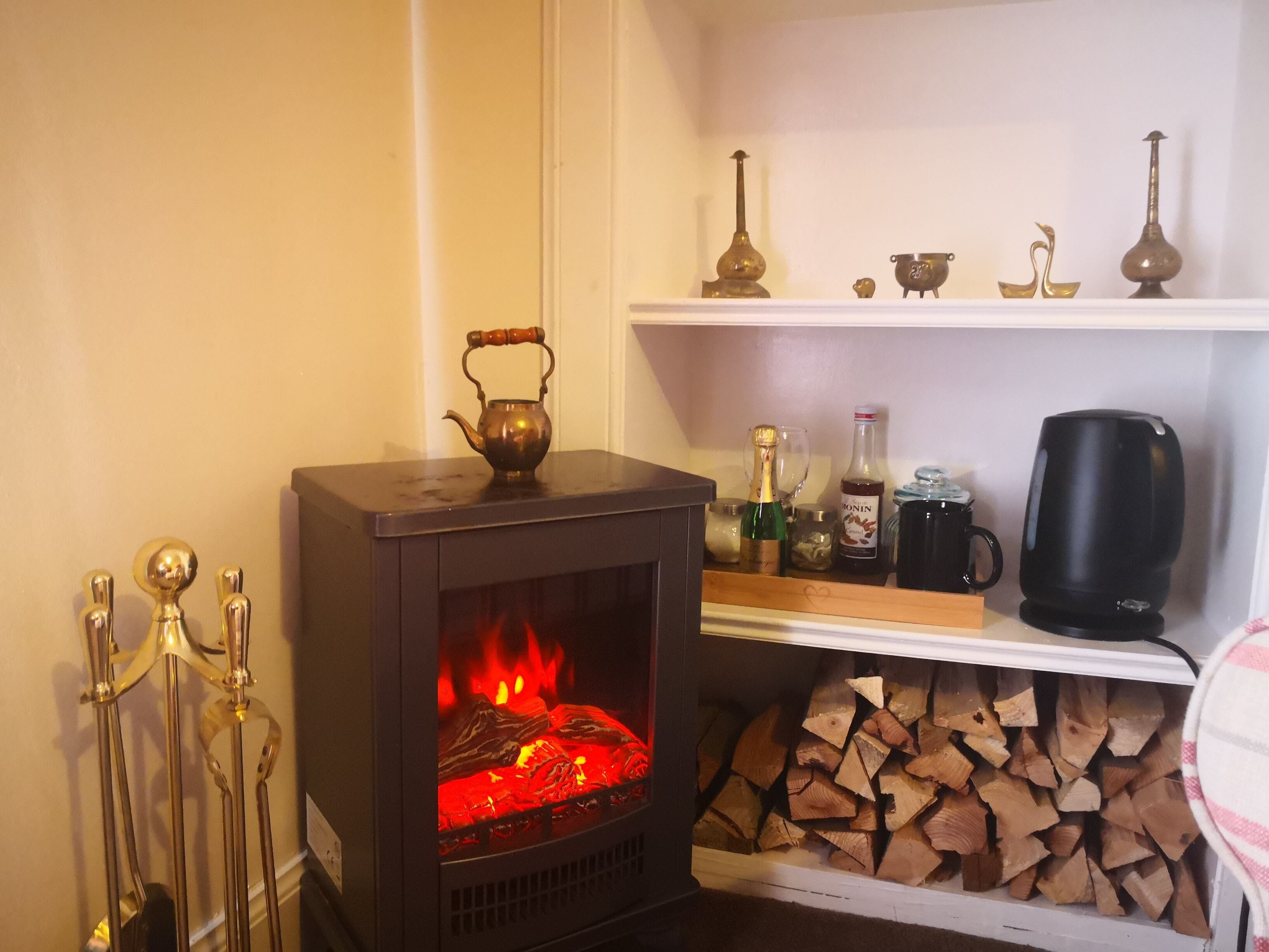 Double Room, Non Smoking | Heating