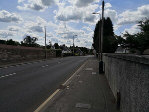 Front of property - Tartanrooms (Edinburgh)