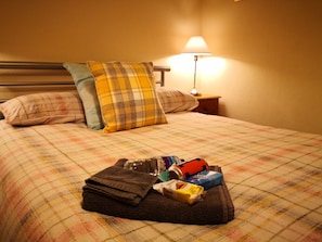 Doppelzimmer, Nichtraucher (2) | Individuell dekoriert, individuell eingerichtet, Schreibtisch