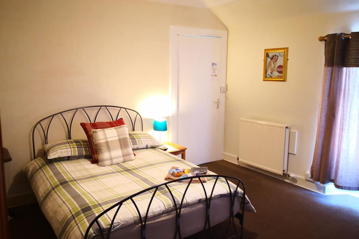 Phòng đôi, không hút thuốc (4) | Trang trí khác biệt, trang bị nội thất với thiết kế riêng biệt, bàn