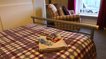 Double Room, Non Smoking (2) | Individually decorated, individually furnished, desk, laptop workspace