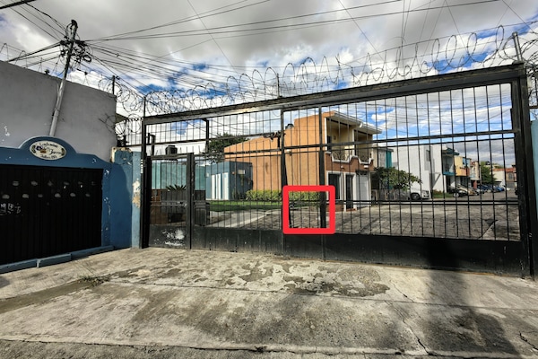 Enceinte de lâhĂ©bergement